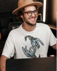 Camiseta Estampada Korn Hands 🤟 Calidad Premium